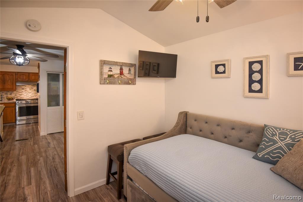 559 Heights Road Lake Orion, MI 48362 - Photo 28 of 85 Gallery Image 28