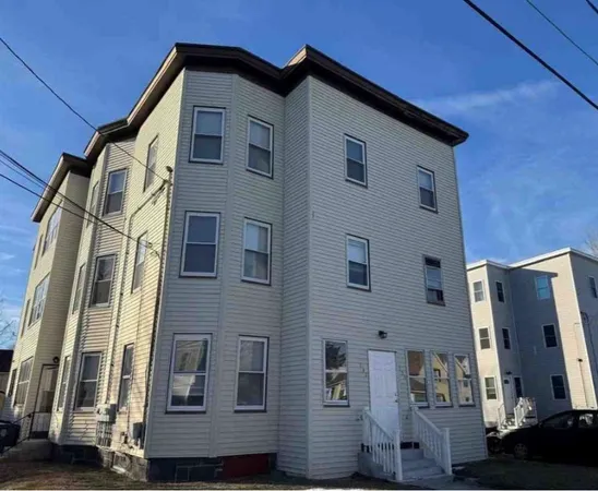 $1,750 | 131 5th Street, Unit 3L, Leominster, MA 01453