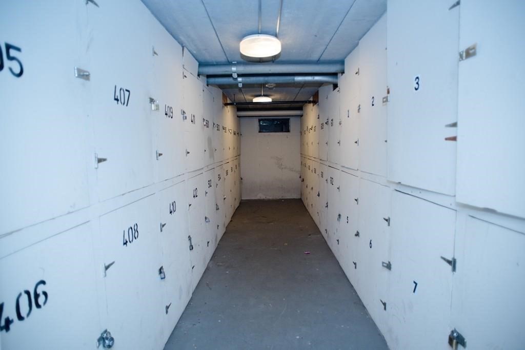 46 Cochituate Road, Unit 408 Framingham, MA 01701 - Photo 20 of 20 a view of a hallway with white walls
