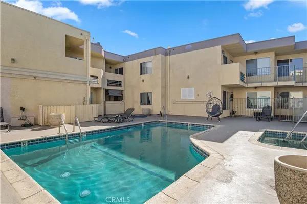 $375,000 | 7035 Woodley Avenue, Unit 203, Van Nuys, CA 91406