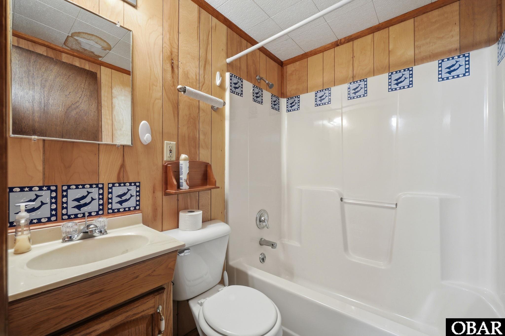 1556 Farrow Fork Road Engelhard, NC 27824 - Photo 54 of 67 1572 Bathroom