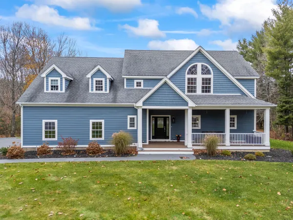 $812,500 | 18 Victoria Lane, Windham, ME 04062