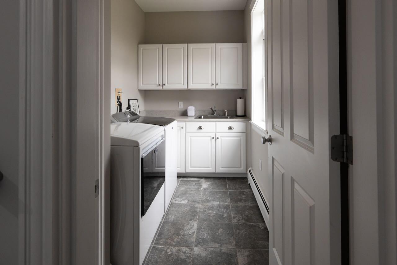 18 Victoria Lane Windham, ME 04062 - Photo 13 of 41 1418VictoriaLn-4496