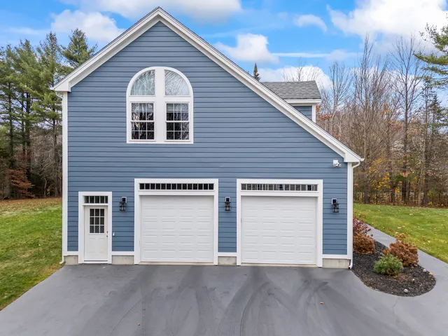 $830,000 | 18 Victoria Lane, Windham, ME 04062