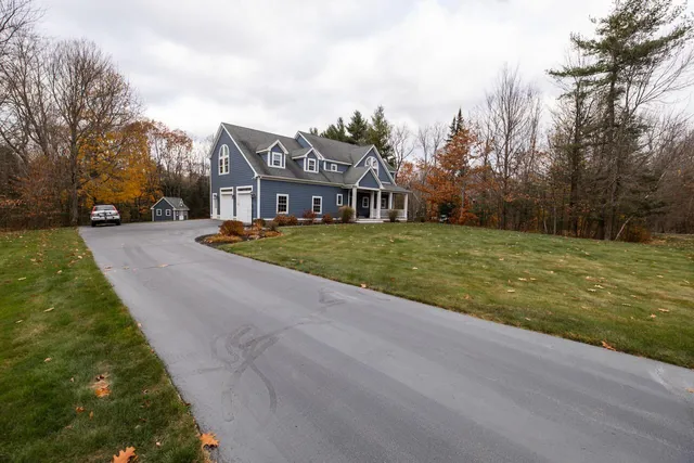 $830,000 | 18 Victoria Lane, Windham, ME 04062