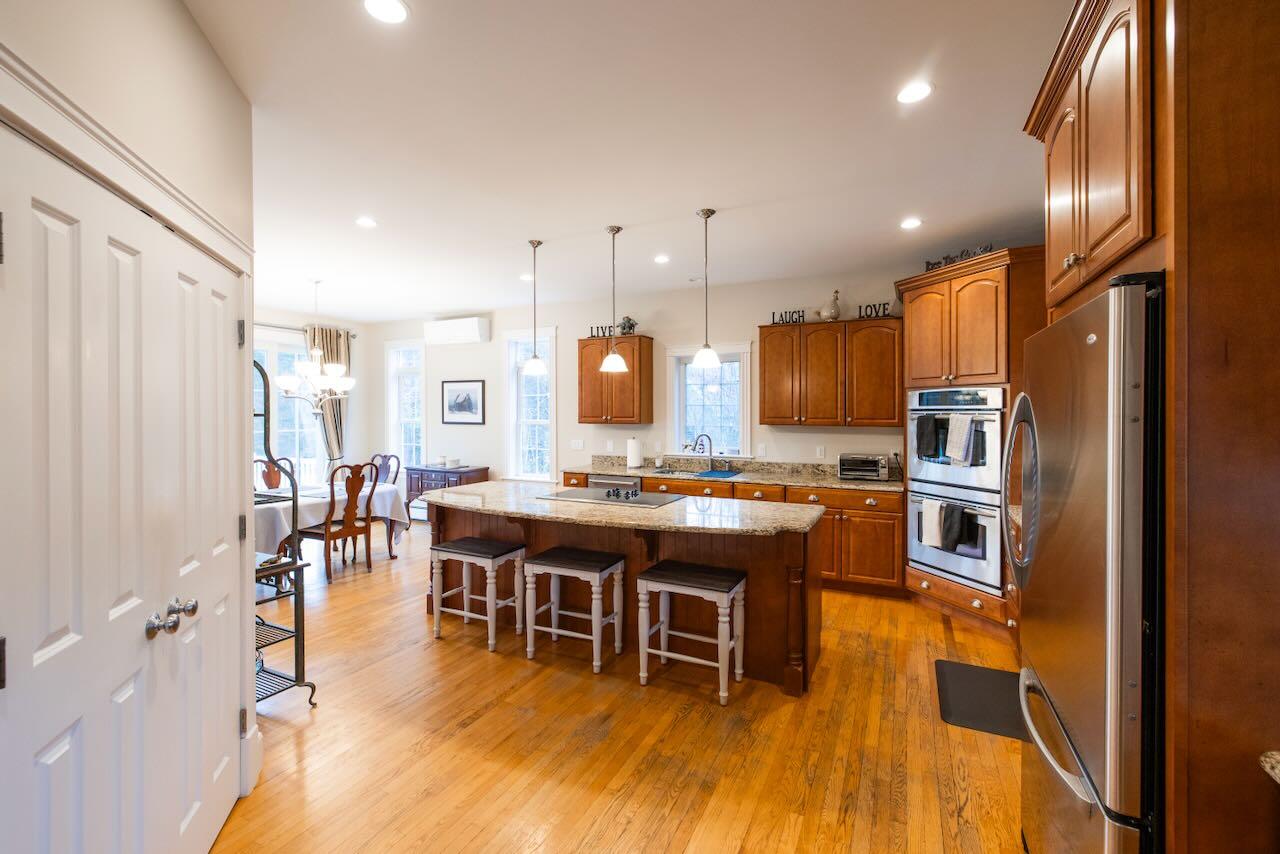 18 Victoria Lane Windham, ME 04062 - Photo 5 of 41 718VictoriaLn-4411