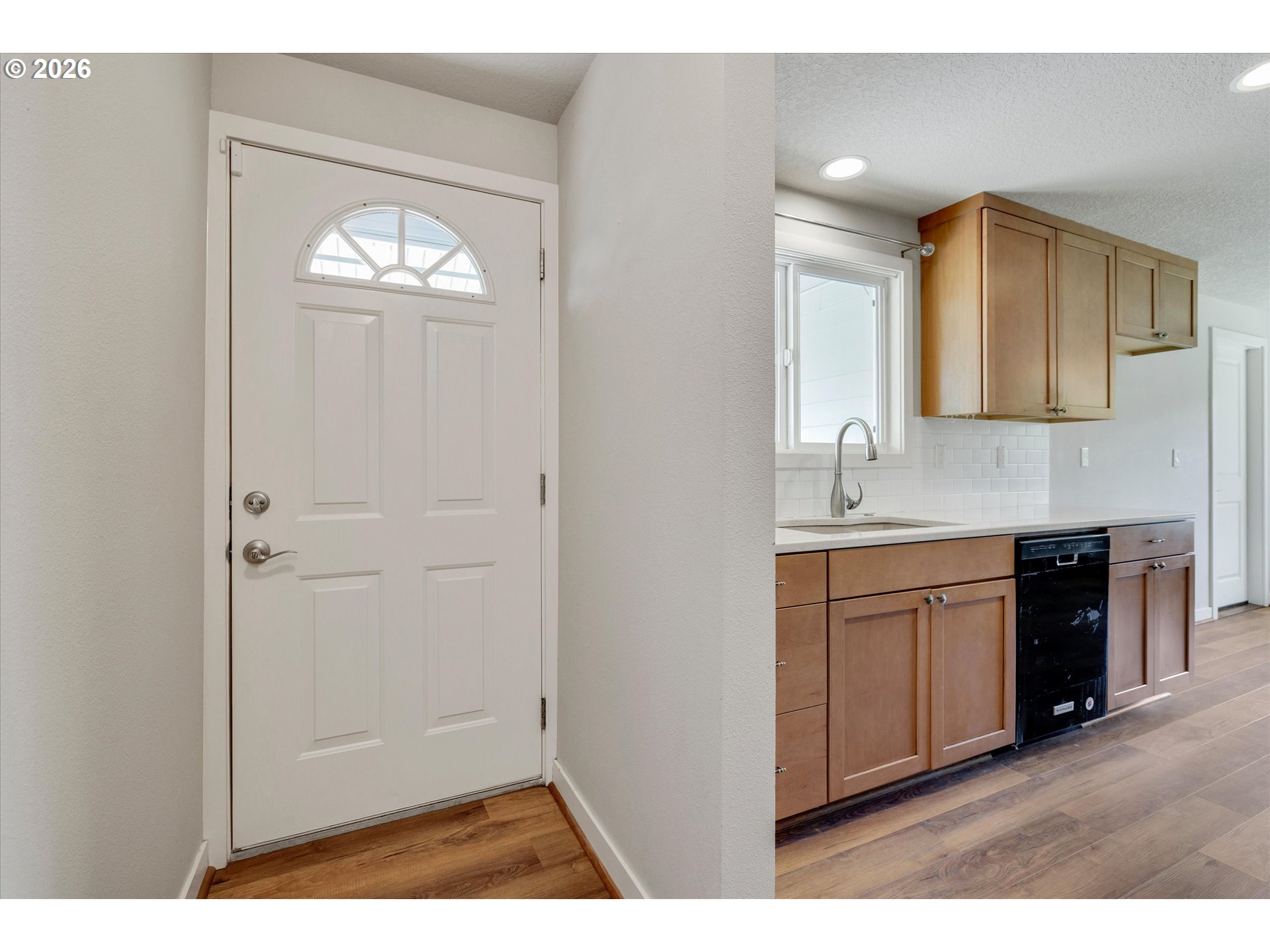 17139 South Bradley Road Oregon City, OR 97045 - Photo 4 of 47 a bathroom with a sink and a mirror