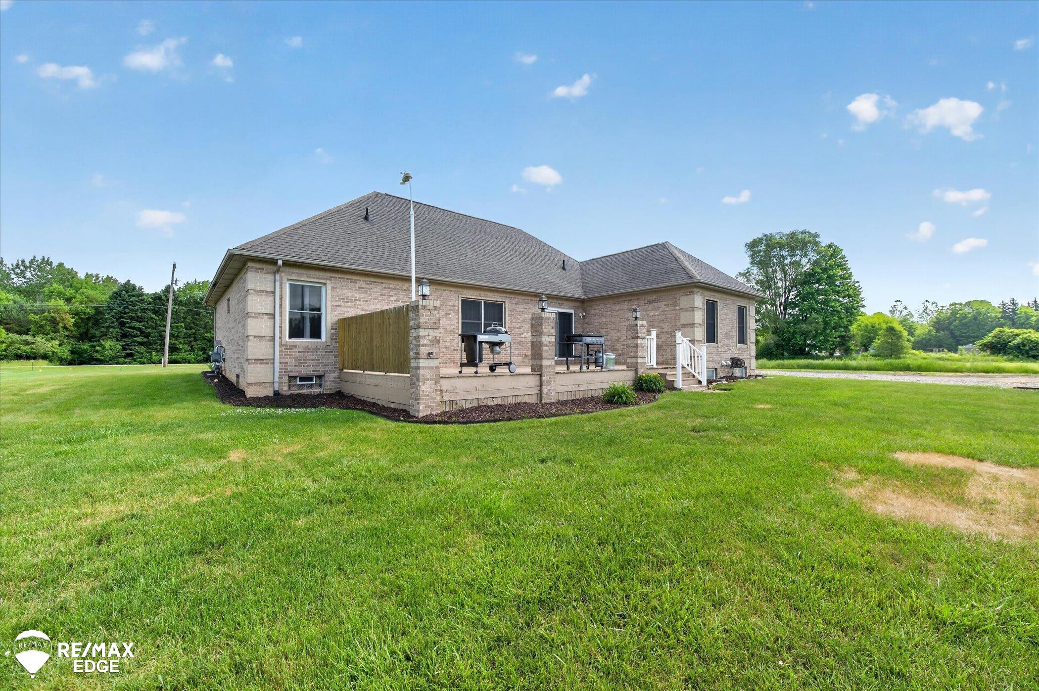 6339 West Wilson Road Clio, MI 48420 - Photo 3 of 54