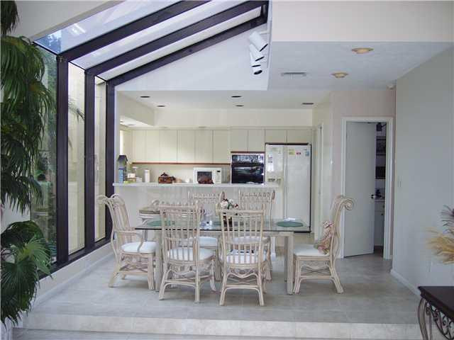 3403 Island Road Cooper City, FL 33026 - Photo 4 of 25 Kitchen