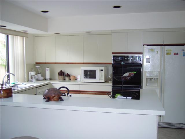 3403 Island Road Cooper City, FL 33026 - Photo 5 of 25 Kitchen