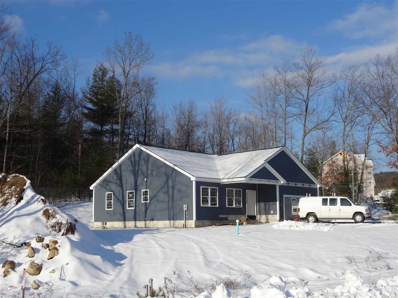 90 Falcon Ridge Road, Unit 40 Milford, NH 03055 - Photo 2 of 16 Gallery Image 2