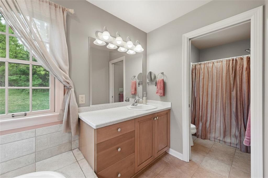 3819 Hill Road Allison Park, PA 15101 - Photo 27 of 39