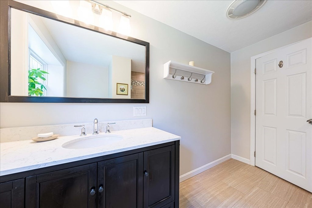 19 Juniper Brook Road Northborough, MA 01532 - Photo 13 of 29 Gallery Image 13