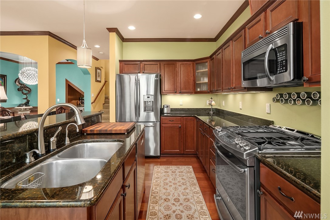 1125 215th Place Southeast Bothell, WA 98021 - Photo 9 of 36