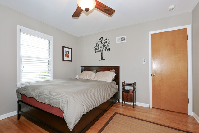 601 Spring Road Elmhurst, IL 60126 - Photo 6 of 17