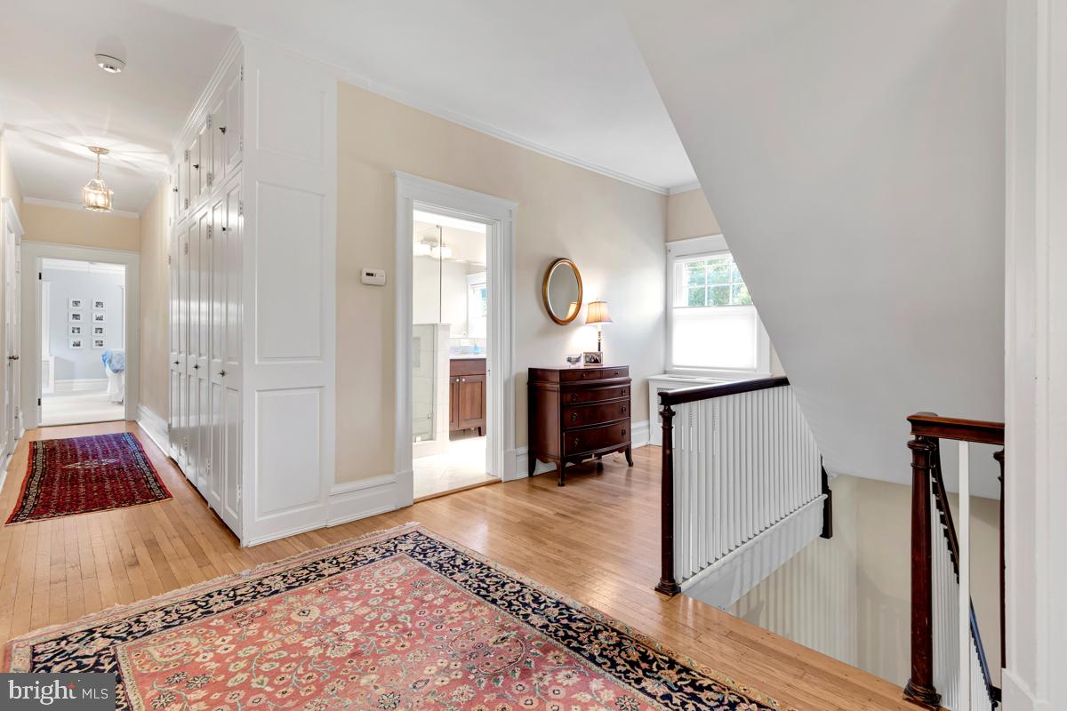 4814 Keswick Road Baltimore, MD 21210 - Photo 24 of 61 Second level landing