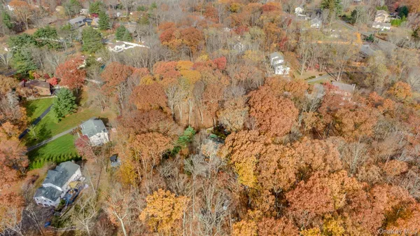 $889,000 | 3 Grey Beech Lane, Pomona, NY 10970