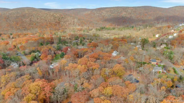 $889,000 | 3 Grey Beech Lane, Pomona, NY 10970