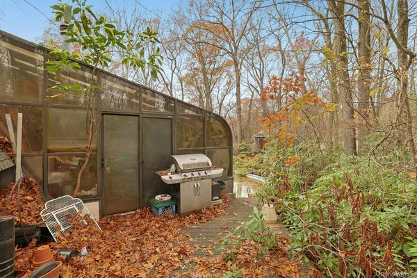 $889,000 | 3 Grey Beech Lane, Pomona, NY 10970