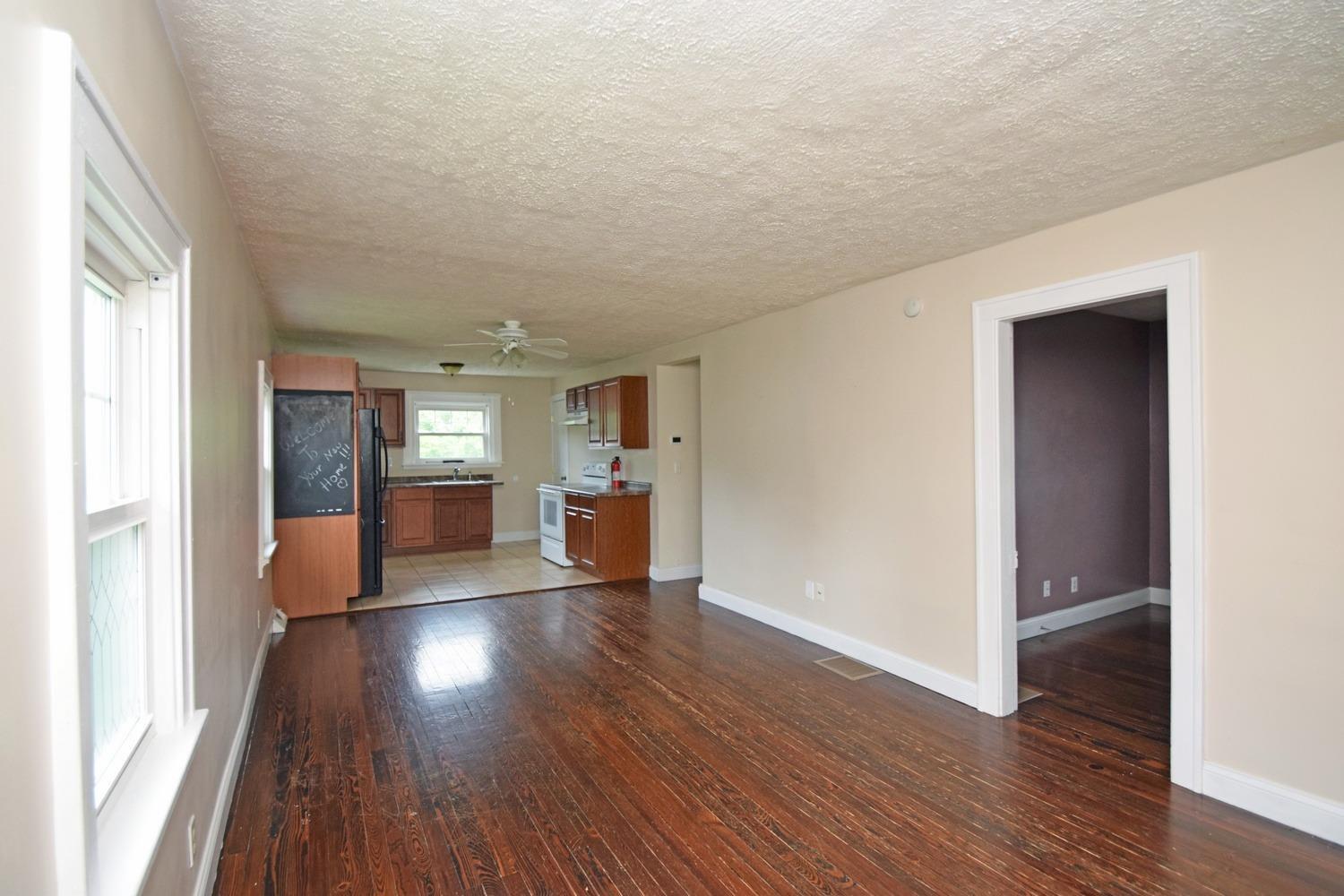 932 Phillips Road Cincinnati, OH 45230 - Photo 3 of 23 Gallery Image 3