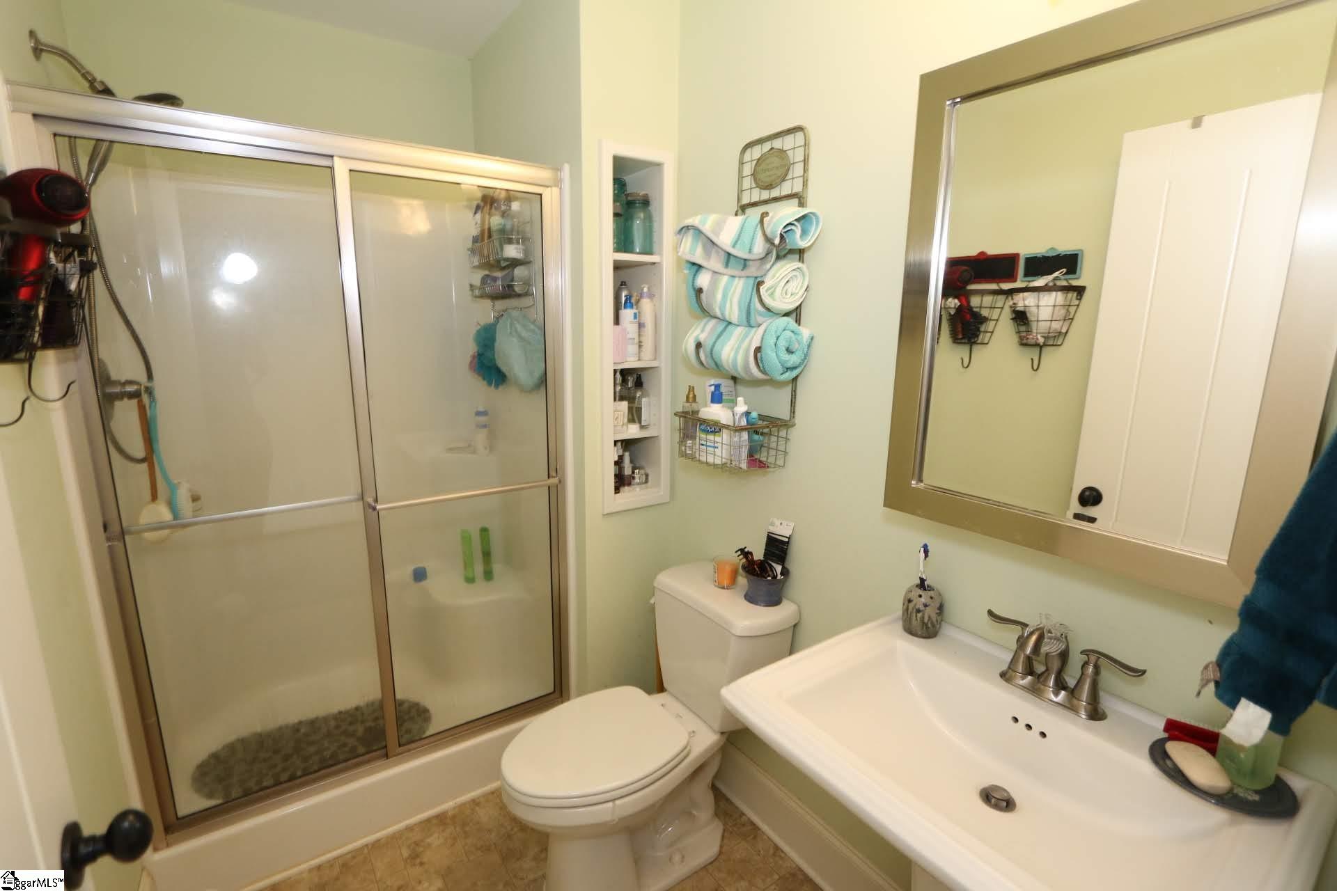 1281 Inman Road Wellford, SC 29385 - Photo 13 of 19