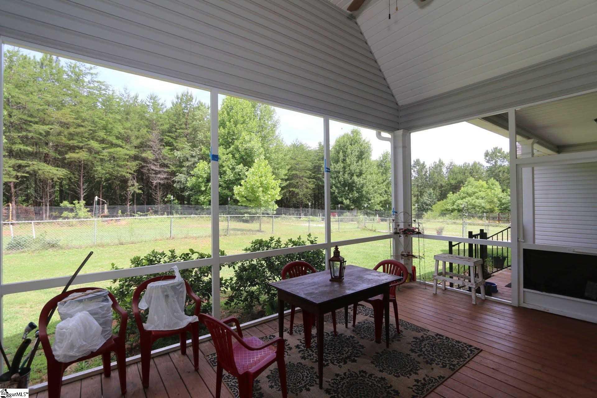 1281 Inman Road Wellford, SC 29385 - Photo 17 of 19