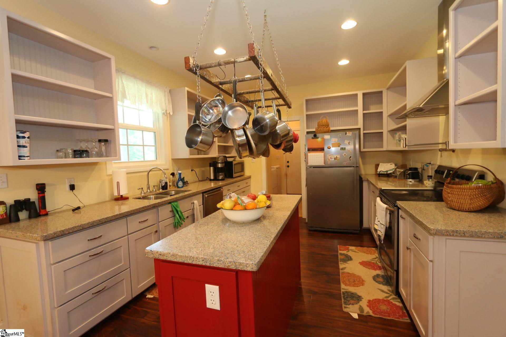 1281 Inman Road Wellford, SC 29385 - Photo 5 of 19