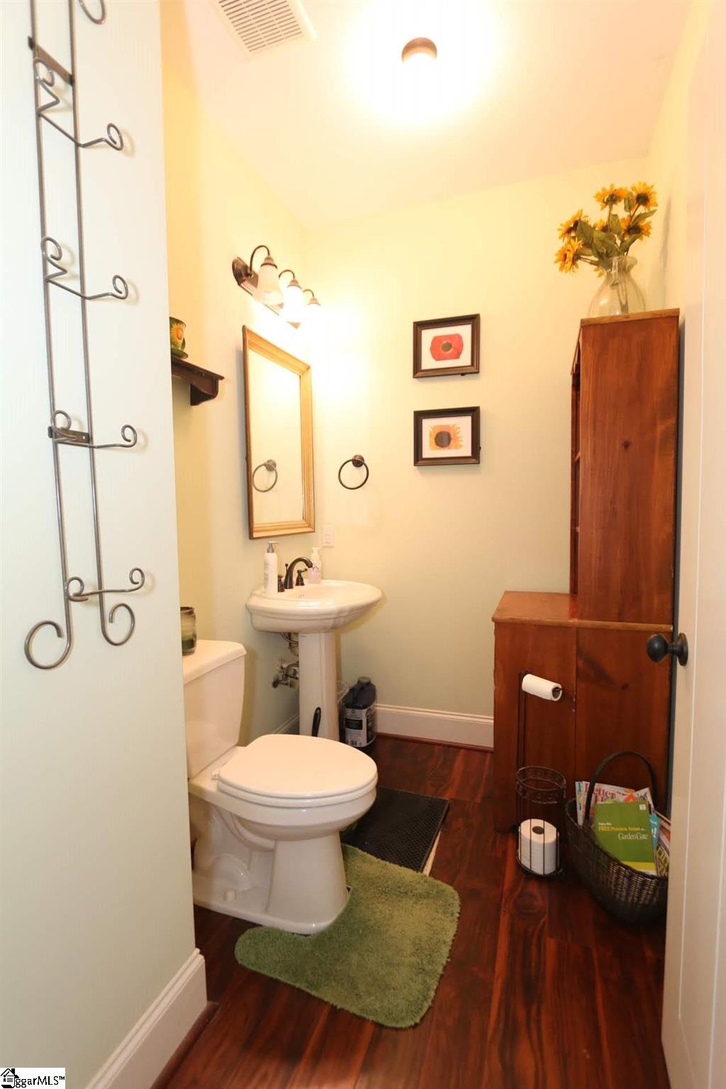 1281 Inman Road Wellford, SC 29385 - Photo 8 of 19