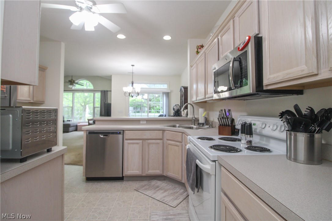 276 Wilcox Road Youngstown, OH 44515 - Photo 11 of 37 Gallery Image 11