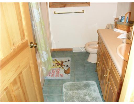 139 Fairfield Road Tarentum, PA 15084 - Photo 13 of 17 Full Bath.