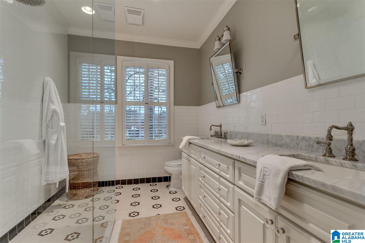 3013 Cambridge Road Birmingham, AL 35223 - Photo 36 of 50