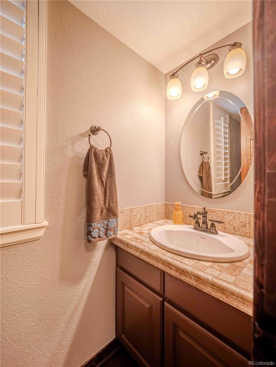 10071 Silver Maple Circle Highlands Ranch, CO 80129 - Photo 22 of 50 Gallery Image 22