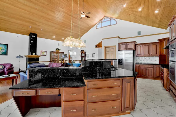 $1,199,000 | 707 Lake Shore Drive, Cadillac, MI 49601