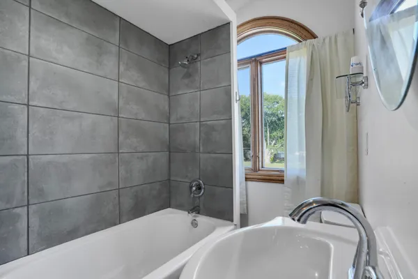 $1,199,000 | 707 Lake Shore Drive, Cadillac, MI 49601