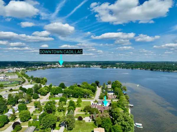 $1,199,000 | 707 Lake Shore Drive, Cadillac, MI 49601