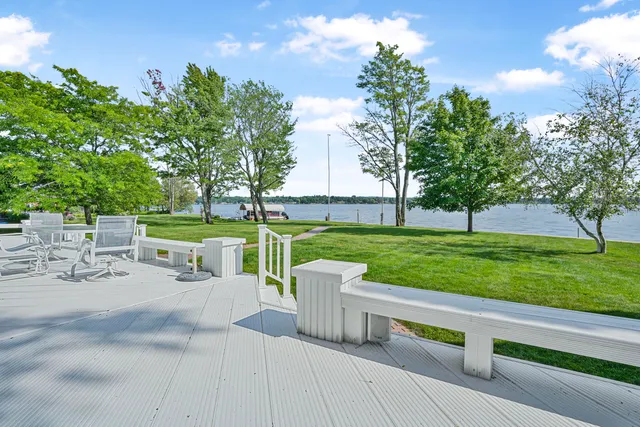 $1,199,000 | 707 Lake Shore Drive, Cadillac, MI 49601