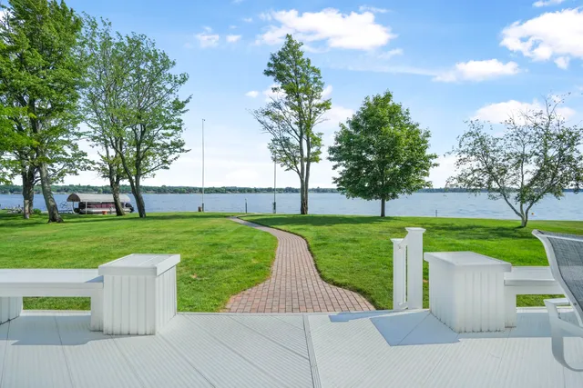 $1,199,000 | 707 Lake Shore Drive, Cadillac, MI 49601
