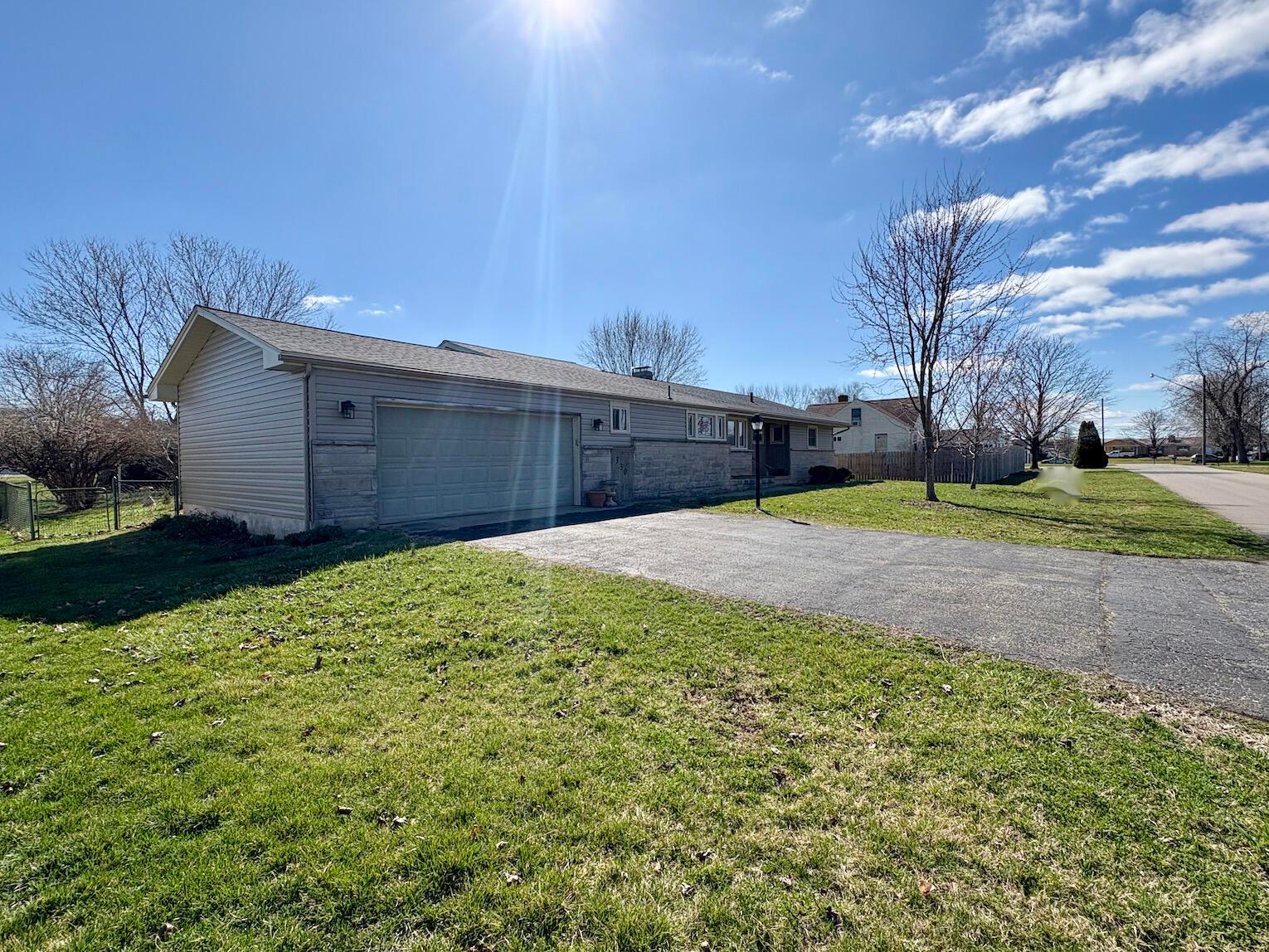 330 Midland Road Chillicothe, OH 45601 - Photo 3 of 38 front of house