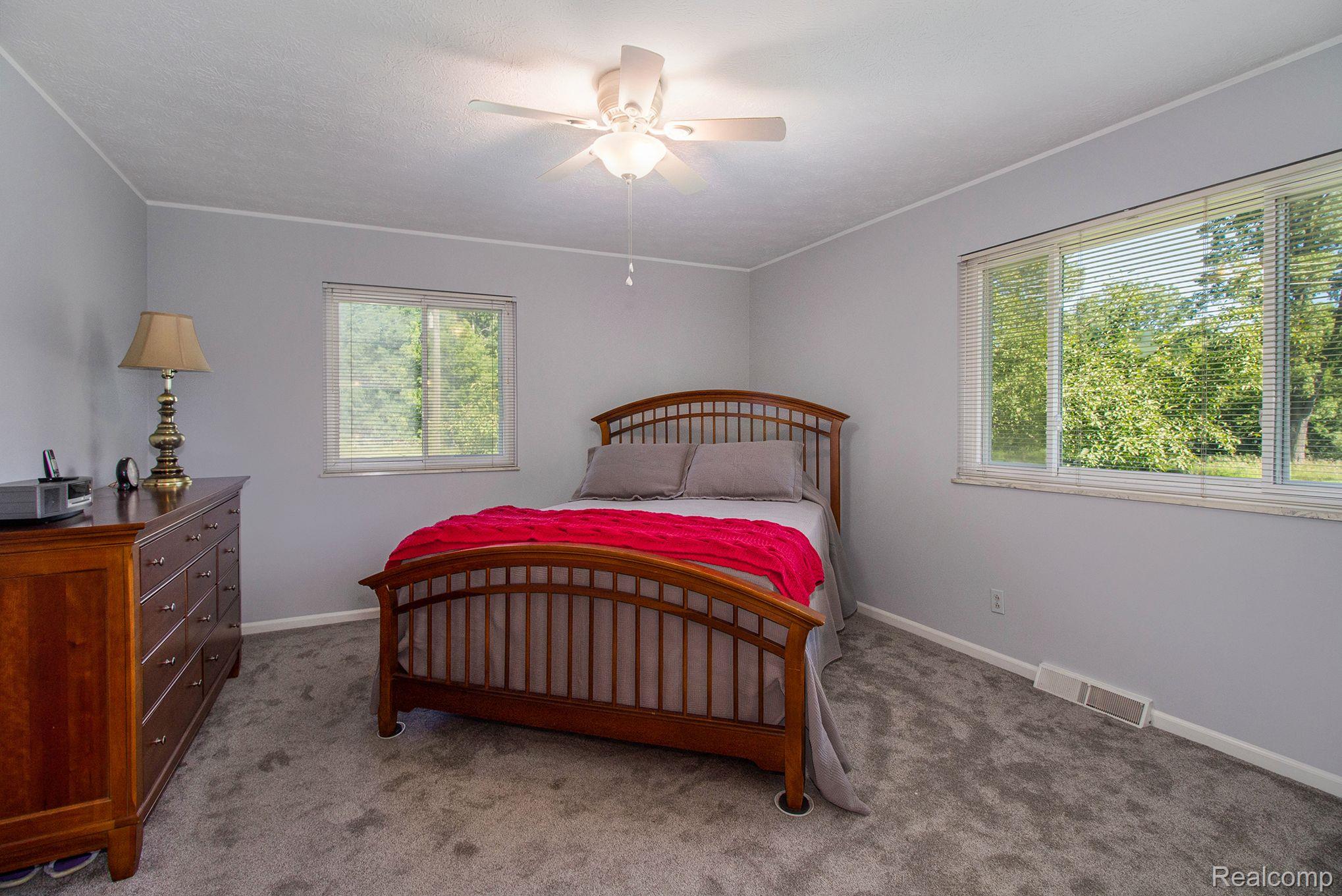2320 Beck Road Howell, MI 48843 - Photo 17 of 37 Gallery Image 17