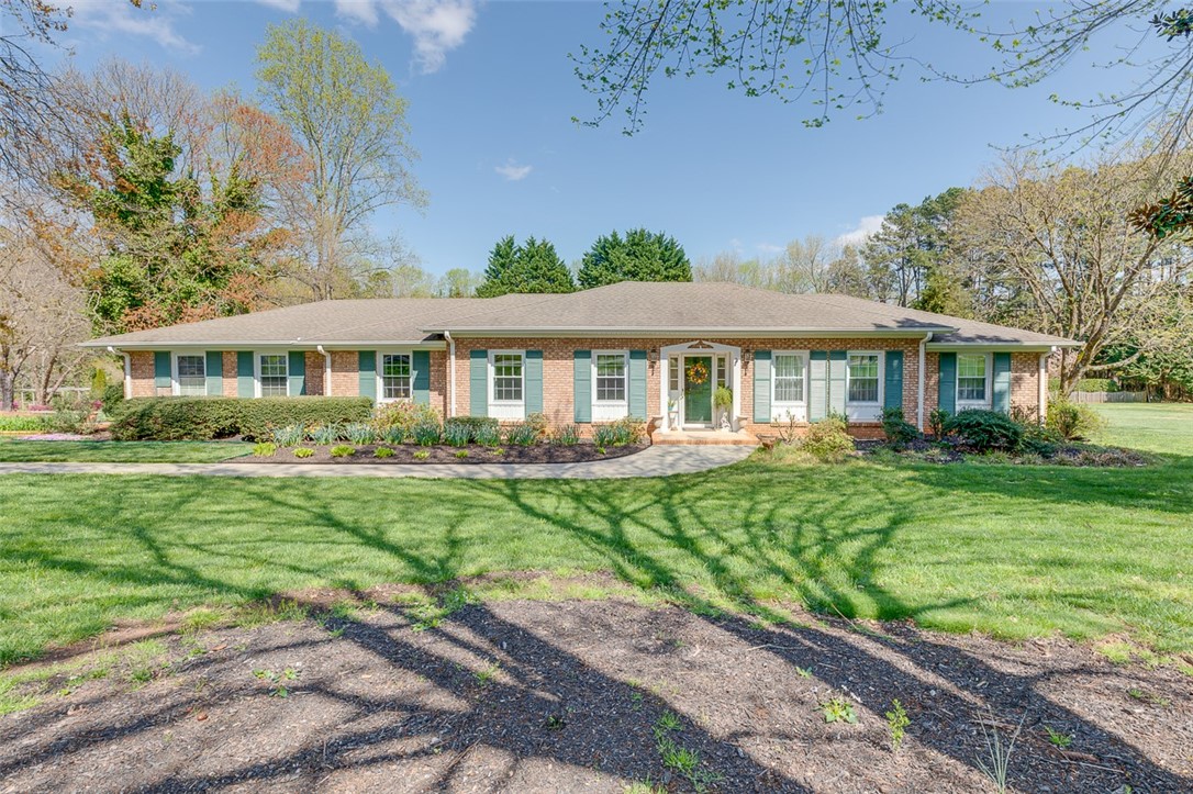 201 Bedford Road Easley, SC 29642 - Photo 1 of 36 Gallery Image 1