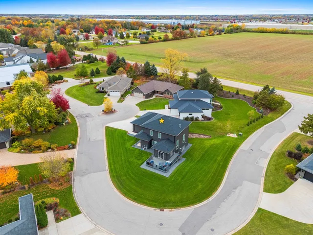 $849,900 | 837 River's Run, De Pere, WI 54115