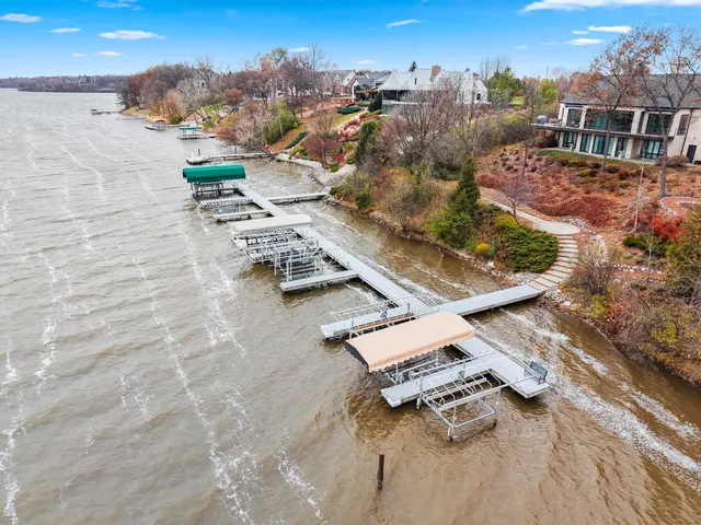 $849,900 | 837 River's Run, De Pere, WI 54115