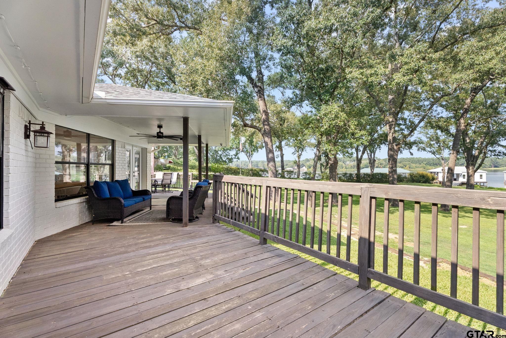 13235 Peninsula Road Whitehouse, TX 75791 - Photo 32 of 48