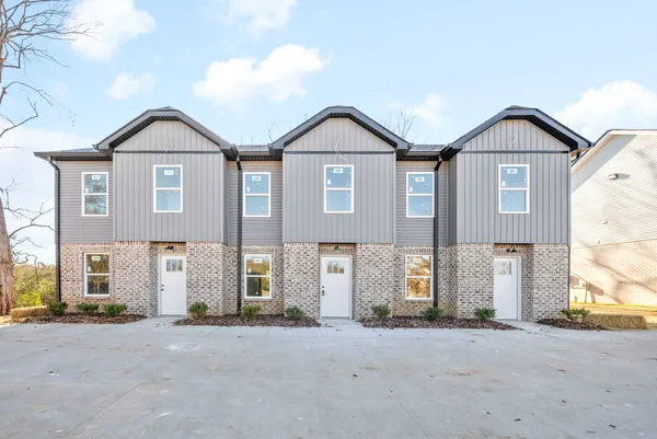 $1,050 | 1660 Golf Club Lane, Unit F, Clarksville, TN 37043