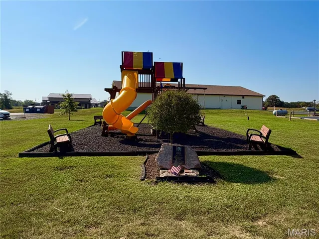 $135,000 | 18348 Lakeview Drive, Unit 506, Monroe City, MO 63456