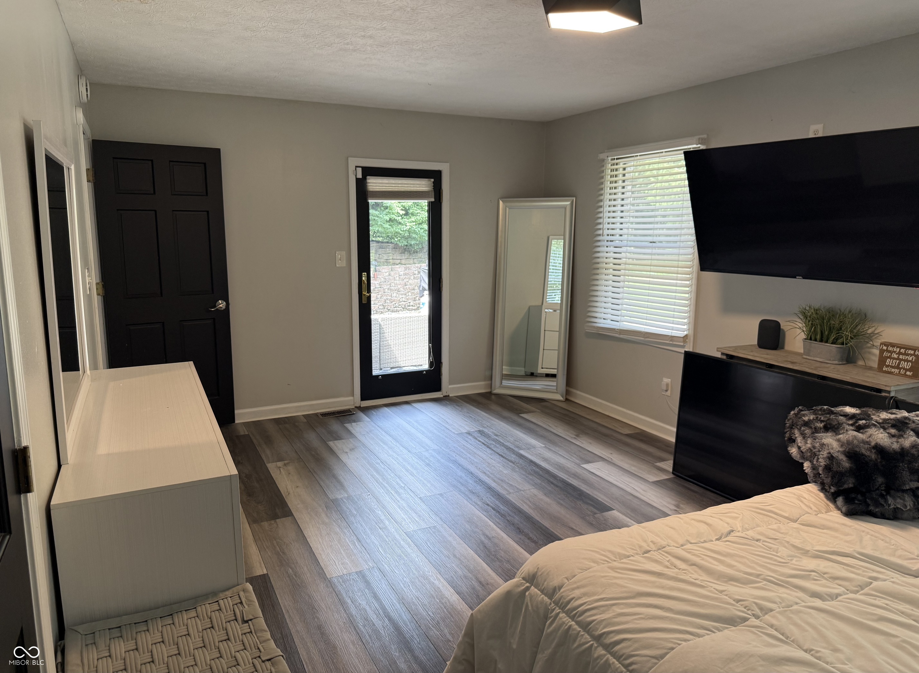 8637 Railroad Road Indianapolis, IN 46217 - Photo 16 of 27 Gallery Image 16