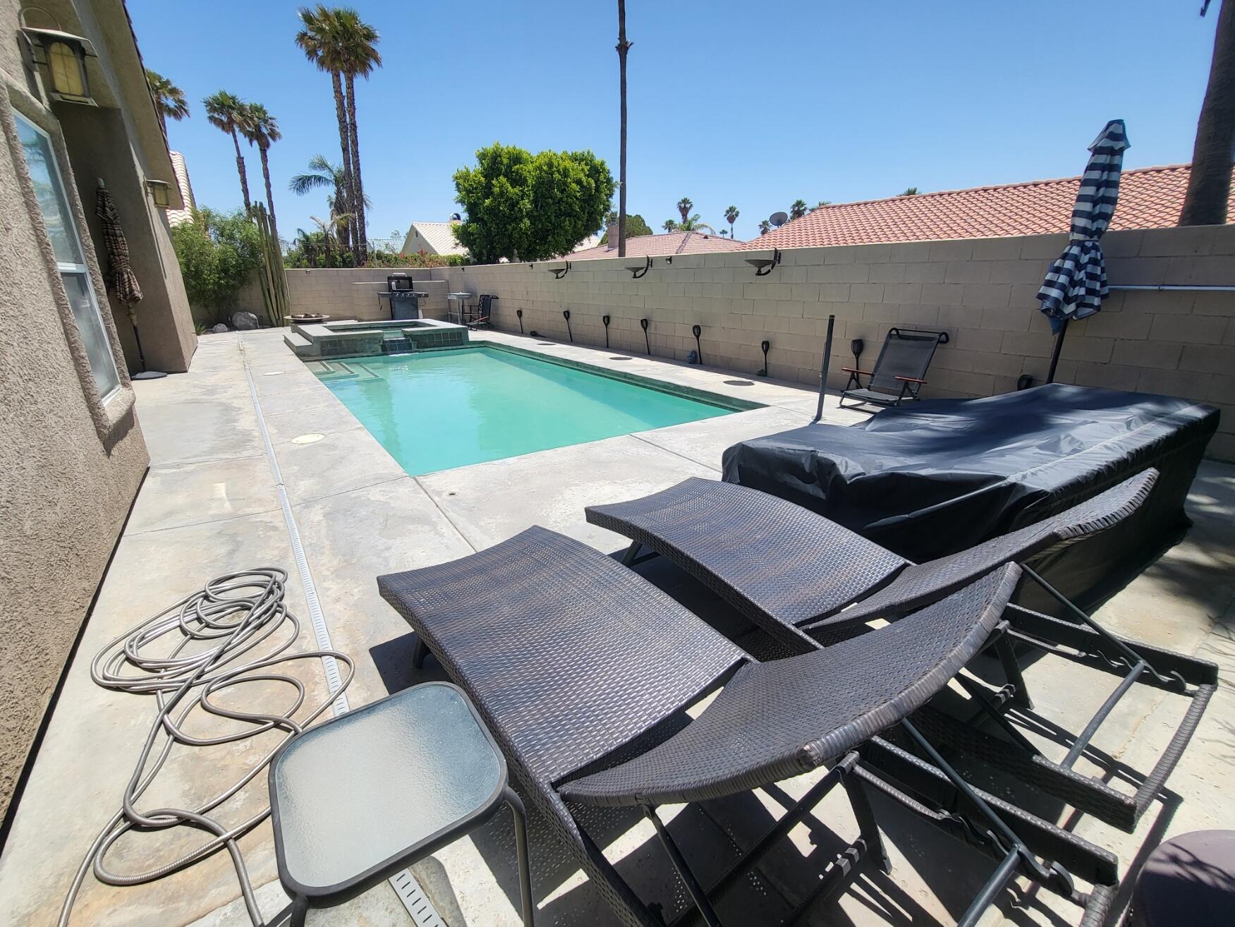 67235 Garbino Road Cathedral City, CA 92234 - Photo 30 of 45 Pool and Spa