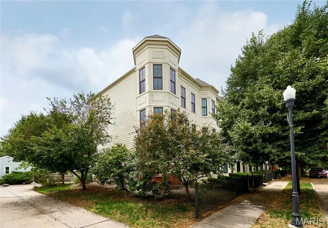 $349,900 | 3432 Civic Green Drive, St. Charles, MO 63301