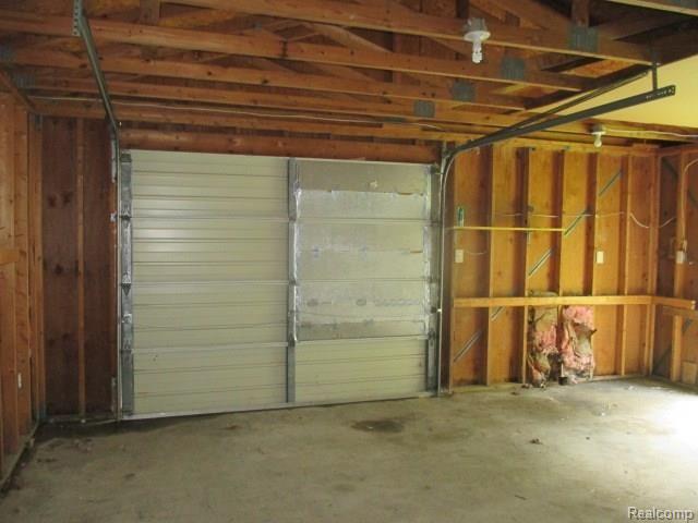 1407 North Branch Road North Branch, MI 48461 - Photo 17 of 25 garage interior.JPG