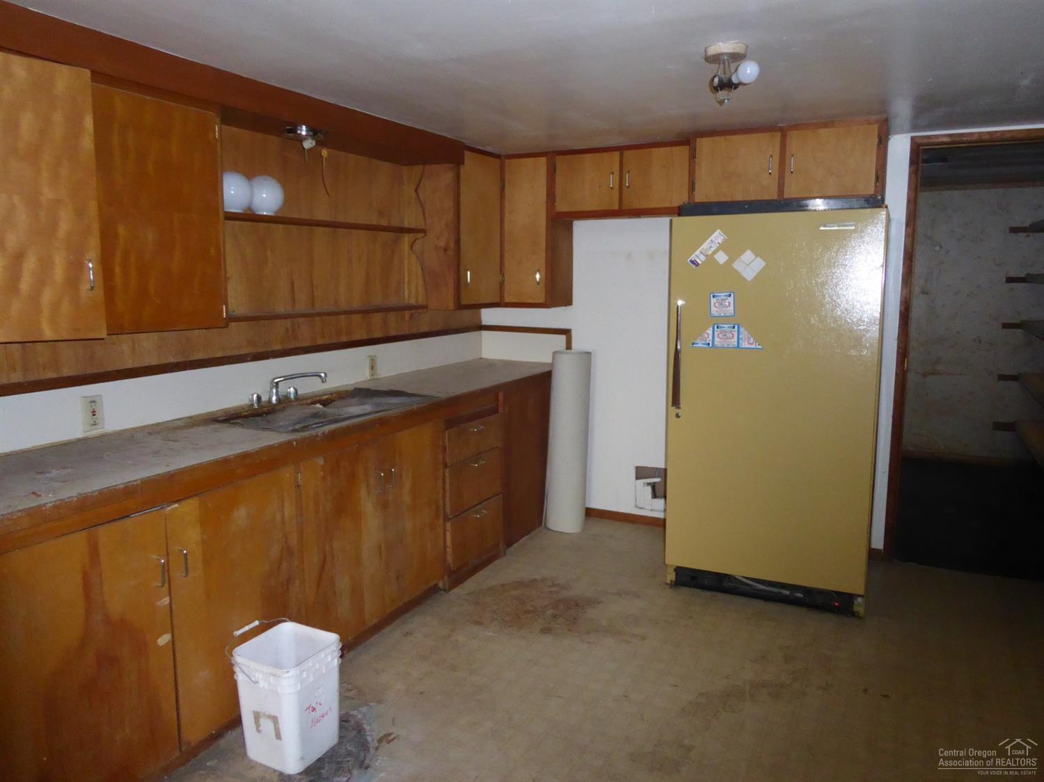 992 Northeast Loucks Road Madras, OR 97741 - Photo 12 of 16 Gallery Image 12